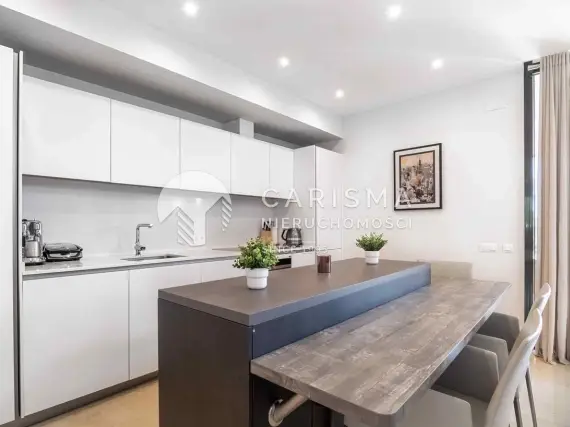 (7) Nowoczesny apartament z prywatnym ogródkiem