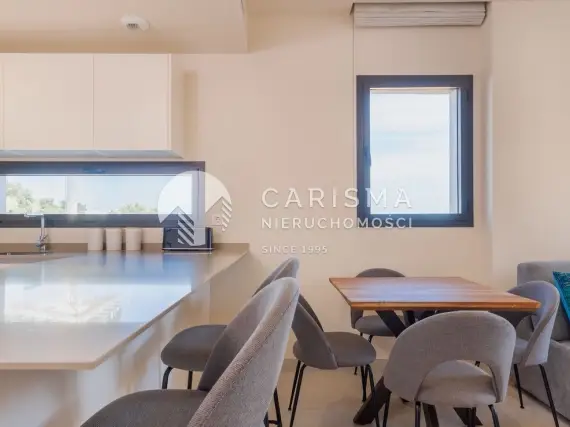 (17) Nowoczesny apartament z panoramicznym widokiem na morze