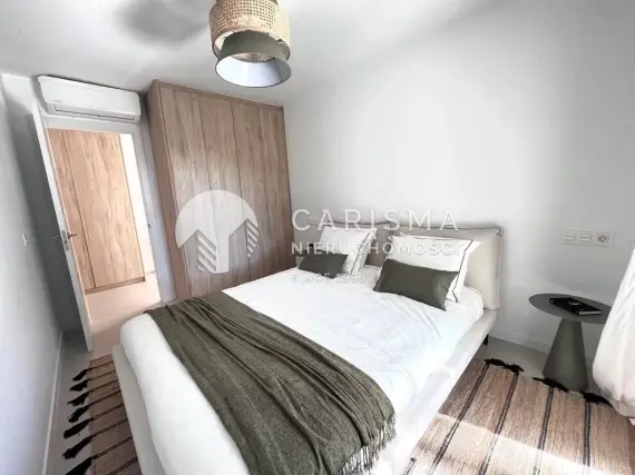(10) Całkowicie odnowiony apartament w skandynawskim stylu gotowy do zamieszkania