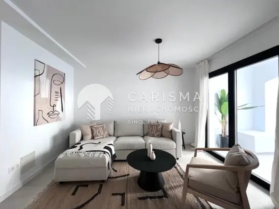 (5) Całkowicie odnowiony apartament w skandynawskim stylu gotowy do zamieszkania