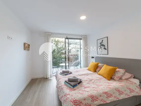 (43) Nowoczesny penthouse w pierwszej linii pola golfowego