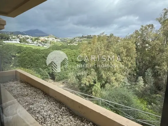(15) Apartament w prestiżowej dzielnicy  w pierwszej linii pól golfowych