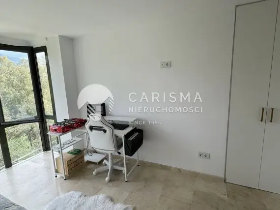 (21) Apartament w prestiżowej dzielnicy  w pierwszej linii pól golfowych
