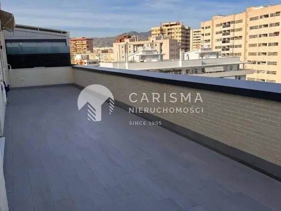 Dwupoziomowy penthouse w centrum Malagi 2
