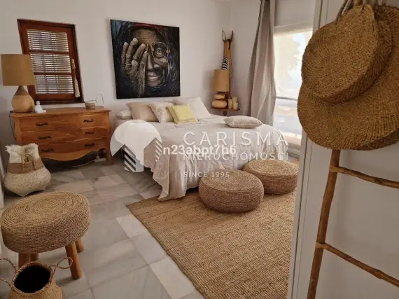 (10) Przytulny apartament z widokiem na morze w spokojnej dzielnicy