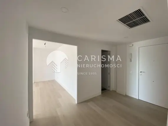 (13) Apartament w pierwszej linii plaży z pięknym panoramicznym widokiem