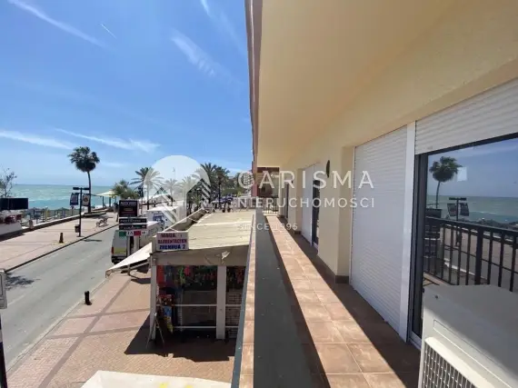 (19) Apartament w pierwszej linii plaży z pięknym panoramicznym widokiem