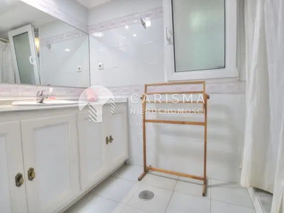 (18) Apartament w nadmorskim kompleksie tuż przy plaży