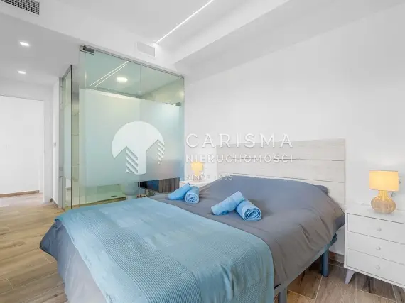 (12) Nowoczesny apartament w Villamartin, Alicante