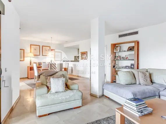 (5) Dwupoziomowy penthouse w pierwszej linii pola golfowego