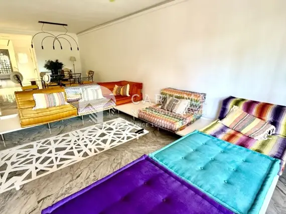 (5) Apartament w dzielnicy luksusowych rezydencji blisko plaży