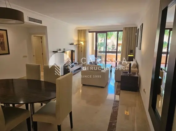 (10) Apartament w prestiżowym kompleksie blisko plaży