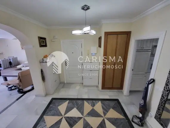 (8) Apartament w prestiżowym kompleksie z dostępem do plaży