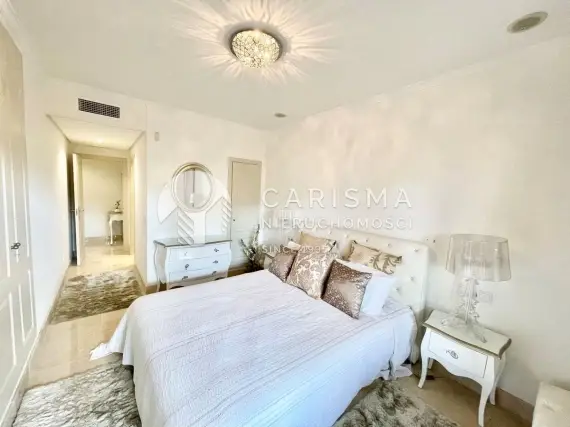 (16) Apartament w uroczo położonym luksusowym kompleksie