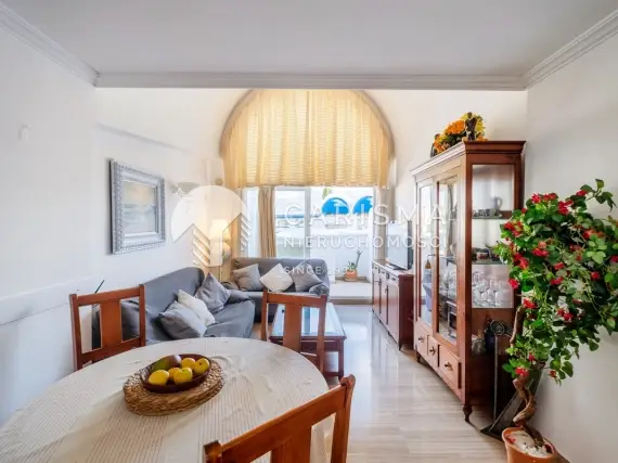 (5) Dwupoziomowy penthouse w pierwszej linii portu