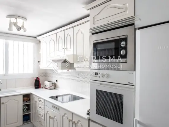(10) Apartament w urokliwej nadmorskiej miejscowości blisko plaży