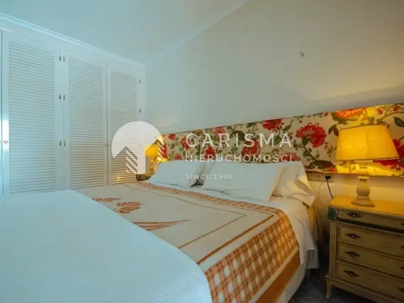 (12) Apartament w urokliwej nadmorskiej miejscowości blisko plaży