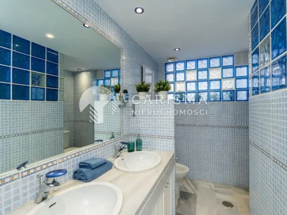 (38) Luksusowy apartament z widokiem na morze w sercu Puerto Banus
