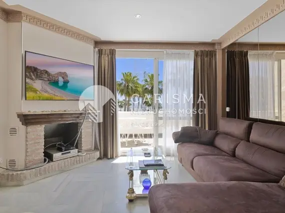 (6) Apartament z widokiem na morze w pierwszej linii portu