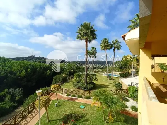 Apartament z panoramicznym widokiem na pole golfowe 2