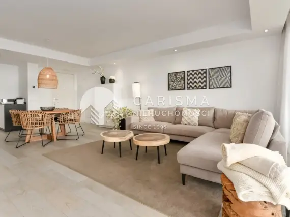 (6) Nowoczesny apartament w luksusowym kompleksie z prywatną laguną i plażą