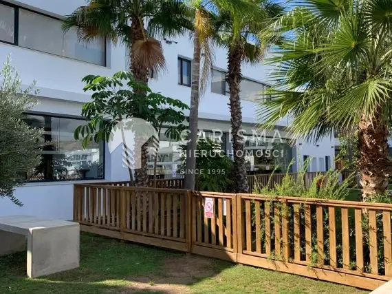 (37) Nowoczesny apartament z widokiem na góry 12 minut piechotą od plaży