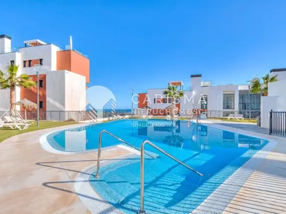 (20) Nowoczesny apartament z pięknym widokiem na morze tuż przy plaży