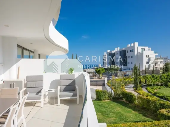 Nowoczesny apartament w luksusowym kompleksie blisko morza 1