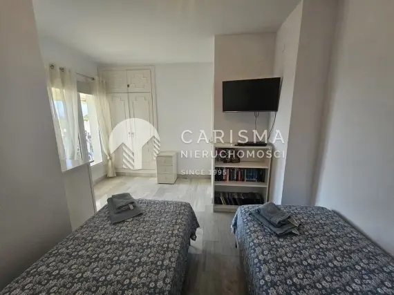 (18) Dwupoziomowy penthouse z widokiem na morze kilka kroków od plaży