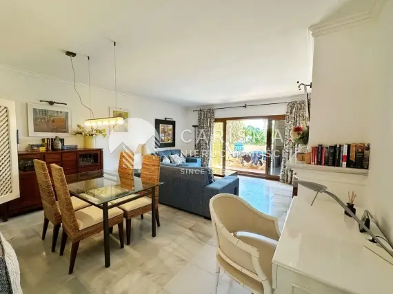 (12) Apartament w zielonym kompleksie przy plaży