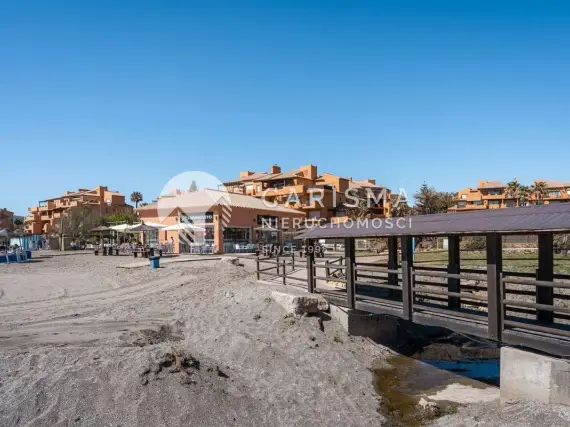 (36) Parterowy apartament w nadmorskim kompleksie tuż przy plaży