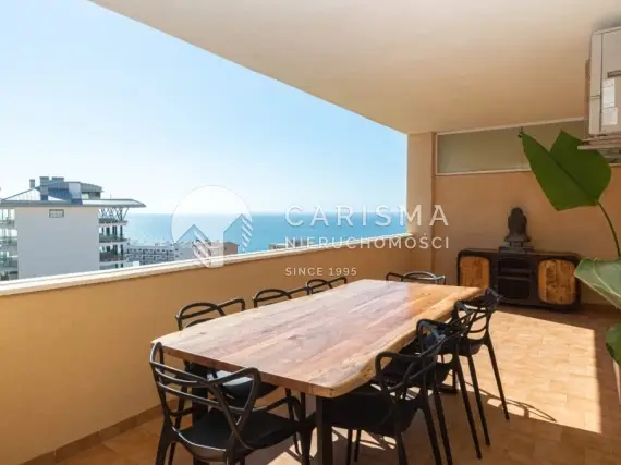 (3) Apartament z widokiem na morze i góry 400 metrów od plaży