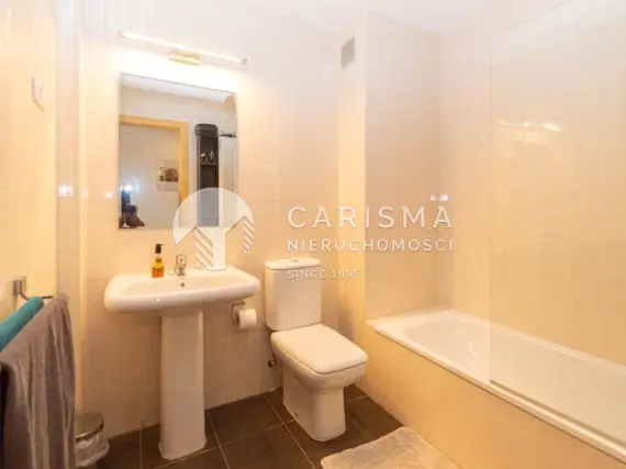 (26) Apartament z widokiem na morze i góry 400 metrów od plaży