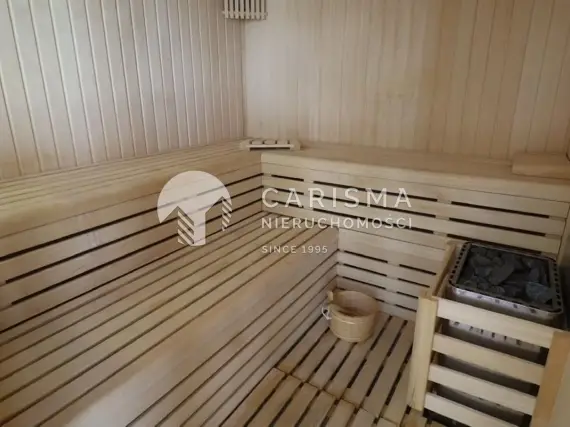 (15) Apartament w nowoczesnym kompleksie z udogodnieniami