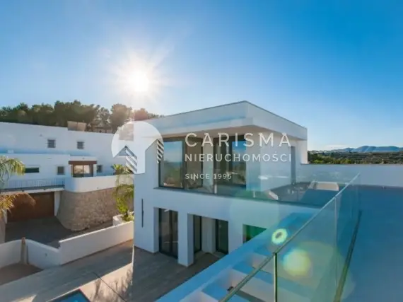 (15) Gotowa czteropoziomowa willa w Benimeit, Moraira z widokiem na morze
