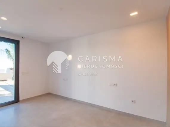 (25) Gotowa czteropoziomowa willa w Benimeit, Moraira z widokiem na morze