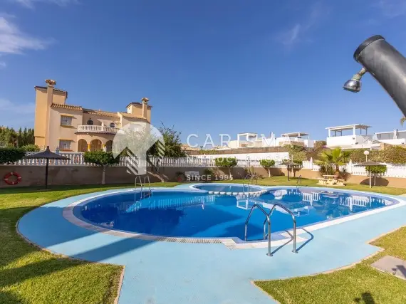 (38) Dom zabudowie bliźniaczej w Lomas de Cabo Roig, Orihuela Costa