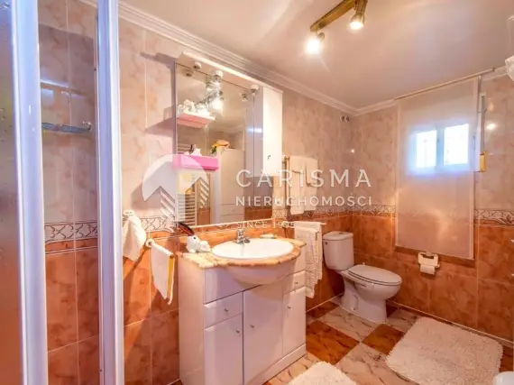 (12) Wolnostojący dom w dobrej lokalizacji, Villamartin, Costa Blanca