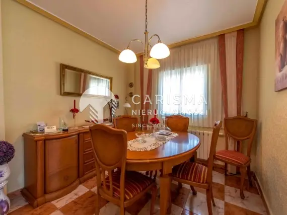 (18) Wolnostojący dom w dobrej lokalizacji, Villamartin, Costa Blanca