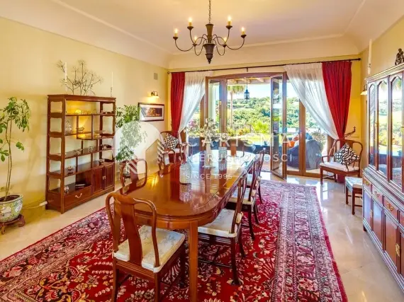 (15) Elegancka willa przy polach golfowych, Sotogrande Alto