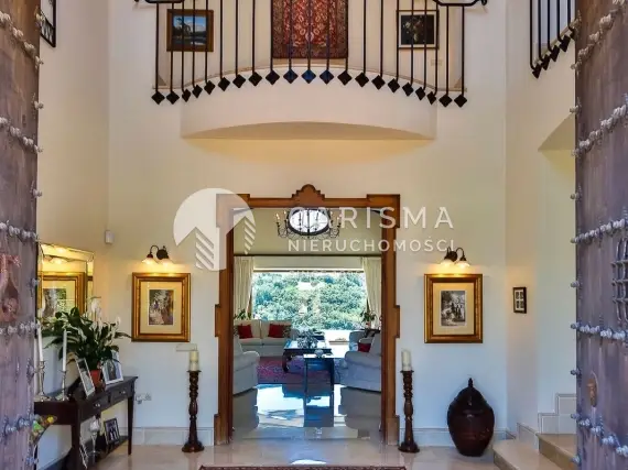 (17) Elegancka willa przy polach golfowych, Sotogrande Alto