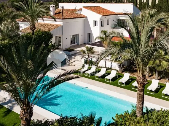 Okazała willa z widokiem na morze, Hacienda Las Chapas, Marbella East 1
