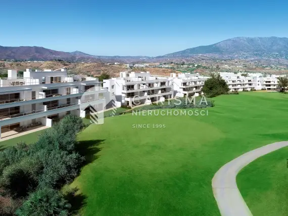 (3) Kolejny etap budowy osiedla na polu golfowym La Cala Resort, Mijas