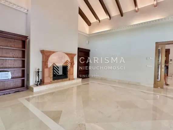 (8) Wyjątkowa willa w prestiżowej lokalizacji The Golden Mile, Marbella