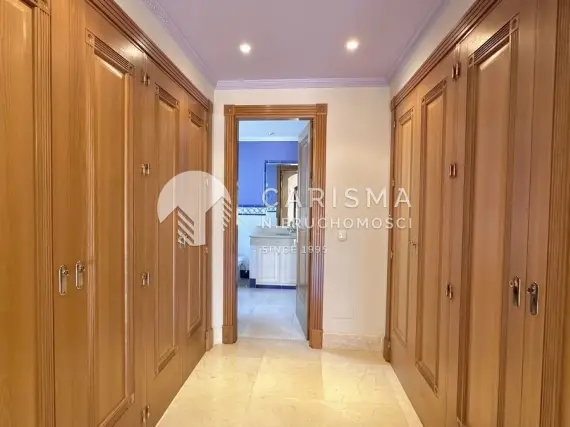 (40) Wyjątkowa willa w prestiżowej lokalizacji The Golden Mile, Marbella