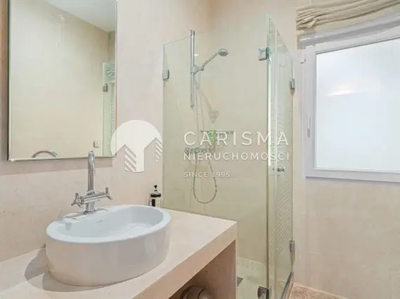 (39) Willa w stylu andaluzyjskim w idealnej lokalizacji blisko plaży, Marbella