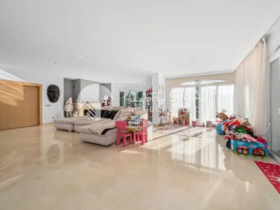 (29) Willa w stylu andaluzyjskim w idealnej lokalizacji blisko plaży, Marbella