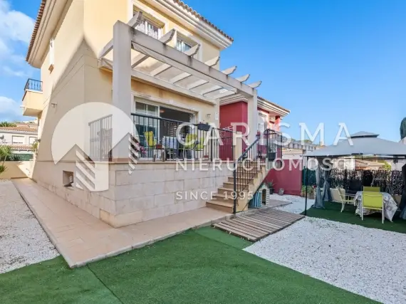 (26) Wolno stojący dom w dobrym stanie i dobrej lokalizacji, La Nucia, Costa Blanca