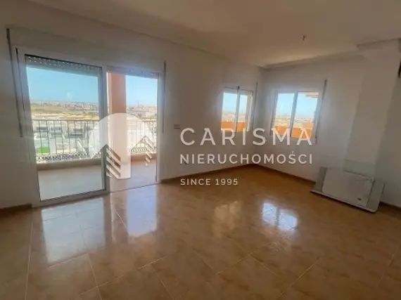 (16) Przestronny apartament z tarasem dachowym