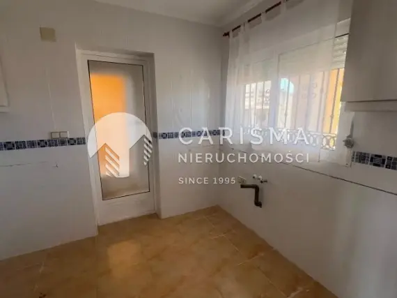 (18) Przestronny apartament z tarasem dachowym